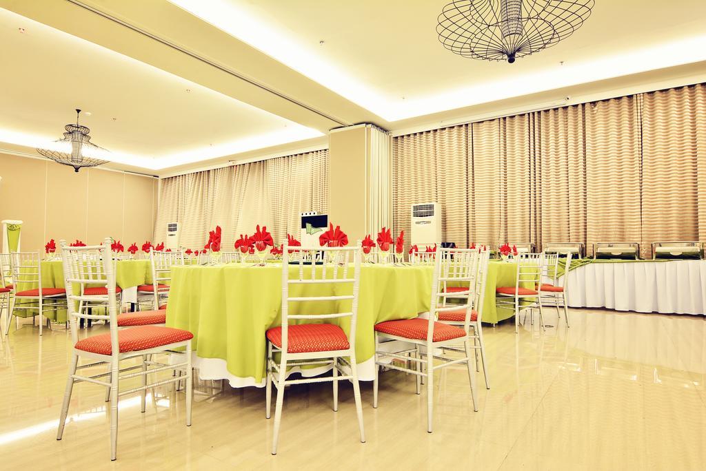 Citystate Asturias Hotel Palawan Puerto Princesa Exterior photo